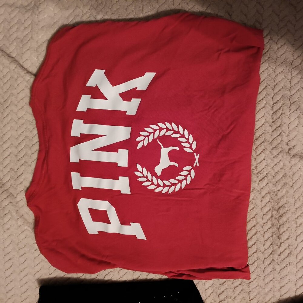 Pink vs outfit